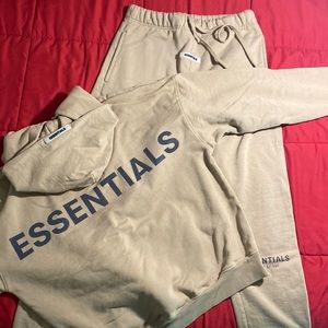 Men’s “Fear Of God” sweatsuit